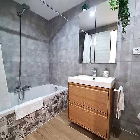 Casa Pinares De Venecia * Saragoça